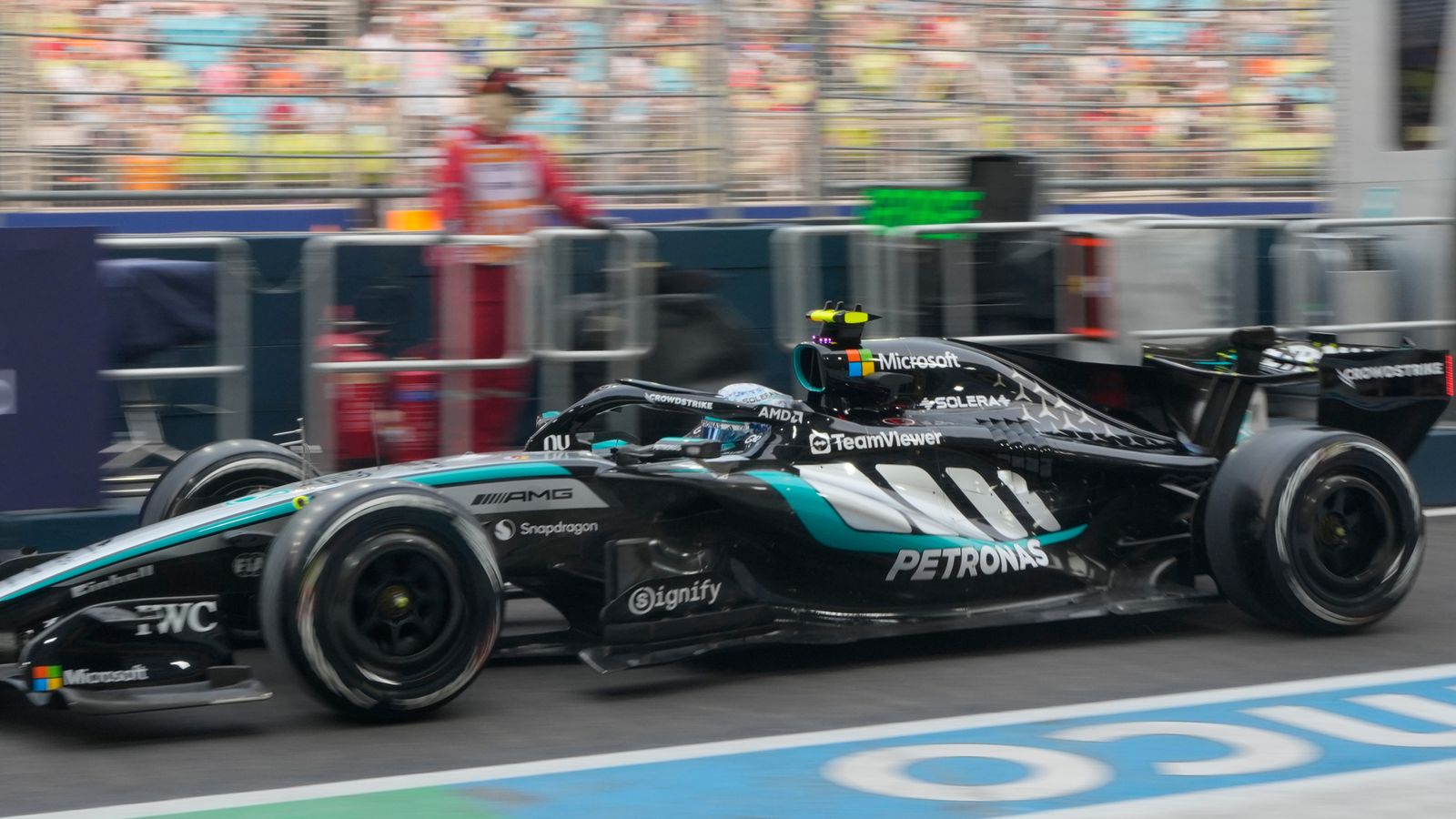 Singapore GP: Mercedes, Red Bull with upgrades for crucial sole practice LIVE!